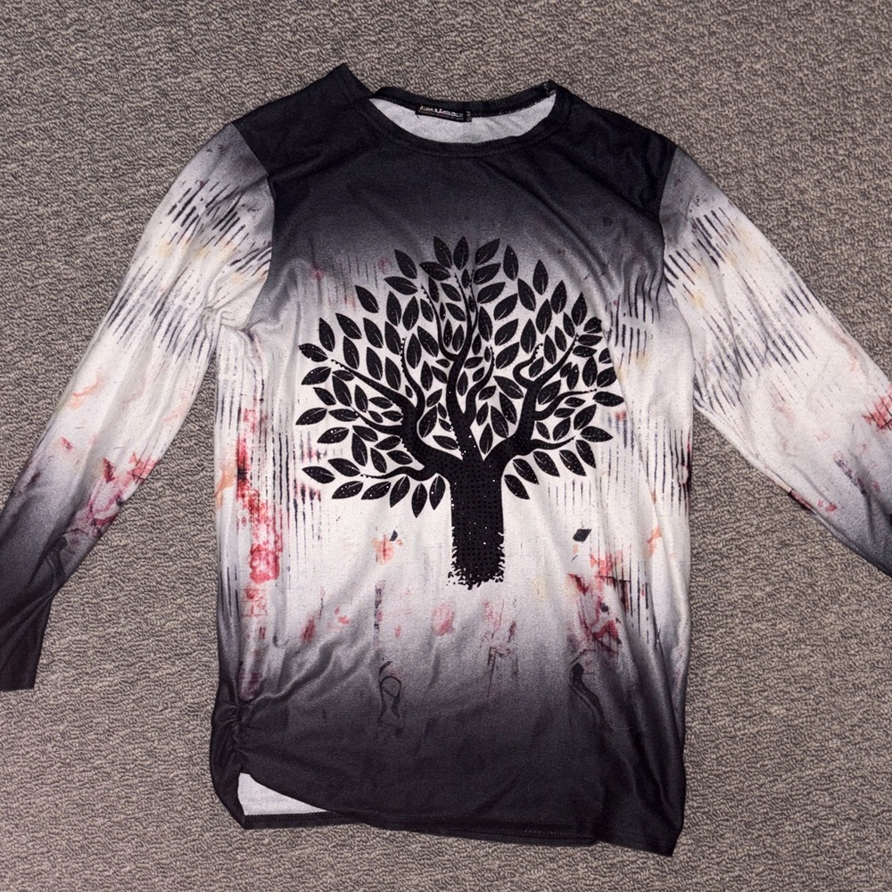 Alina’s Exclusives Graphic Print Tree Long Sleeve Top